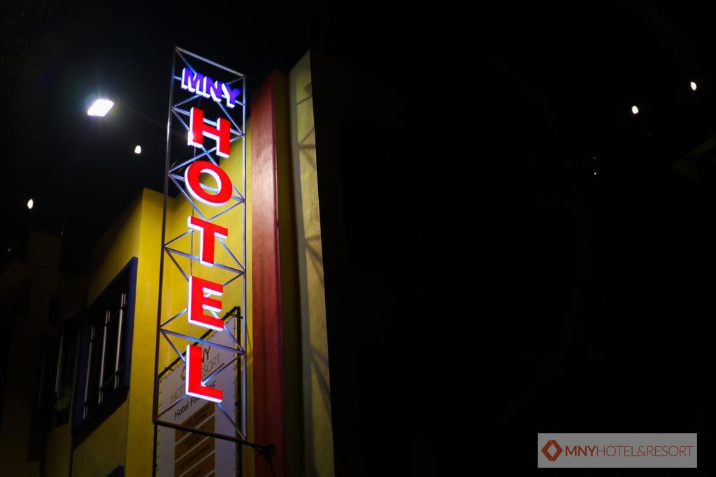 Mny Hotel & Resort Кампунг-Телюк-Ніпа Екстер'єр фото