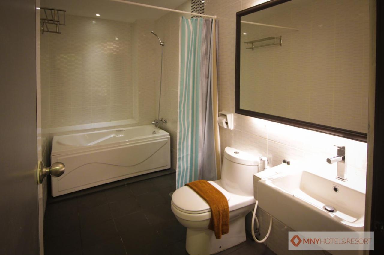 Mny Hotel & Resort Кампунг-Телюк-Ніпа Екстер'єр фото