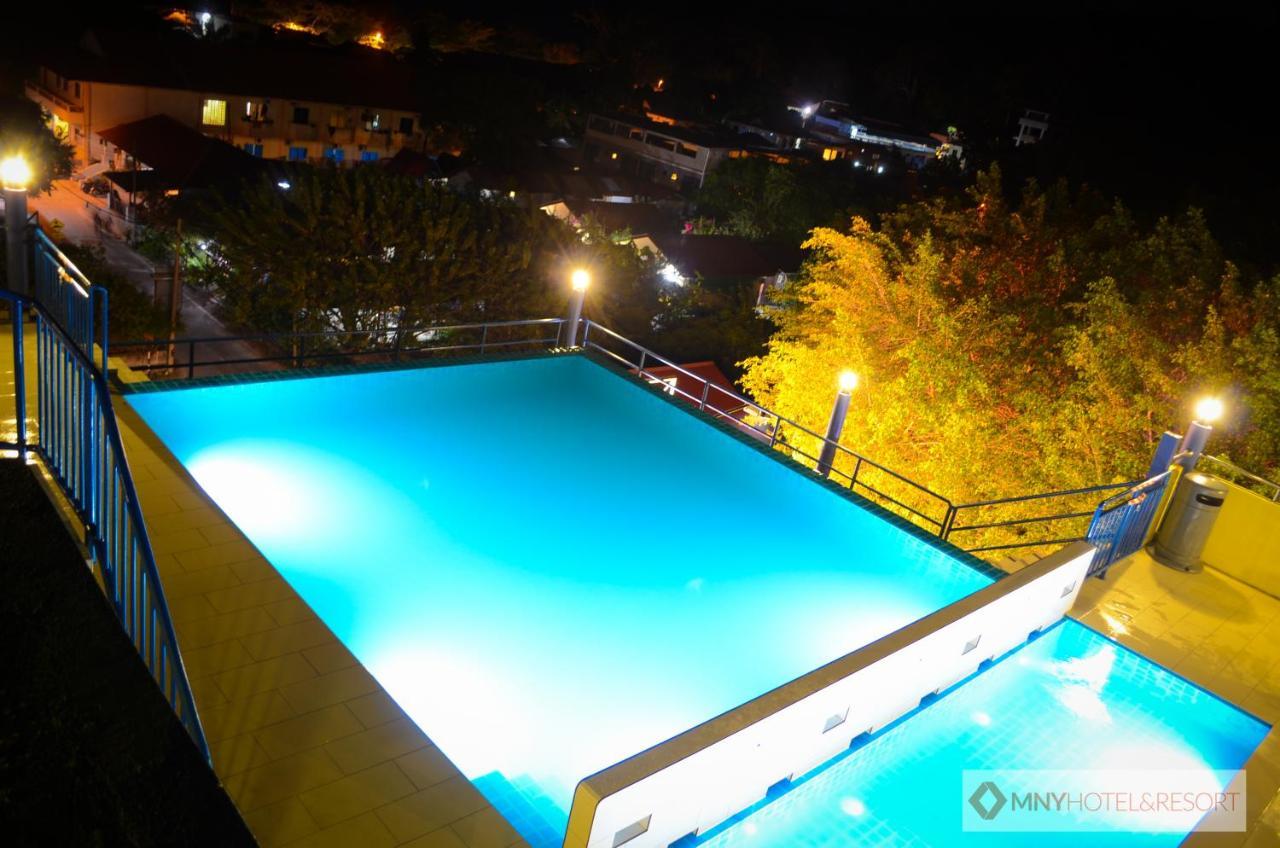 Mny Hotel & Resort Кампунг-Телюк-Ніпа Екстер'єр фото
